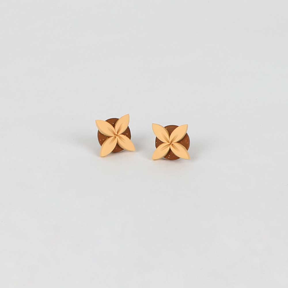 Tipani stud earrings chocolate beige on white background